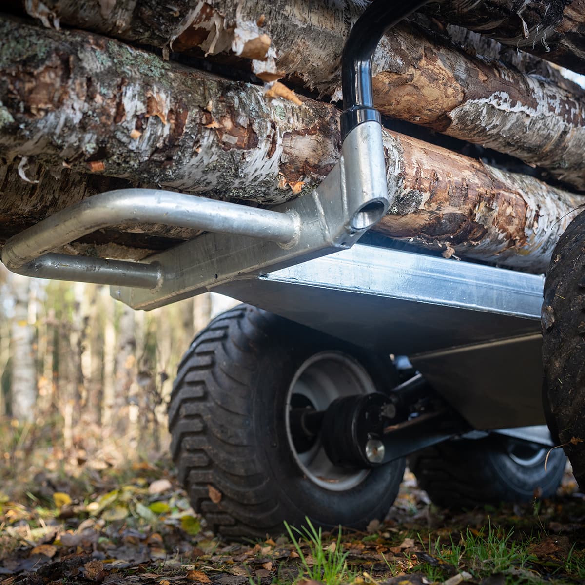 Forstanhänger Quad 3 Tonnen, mit 4,2 m Kran