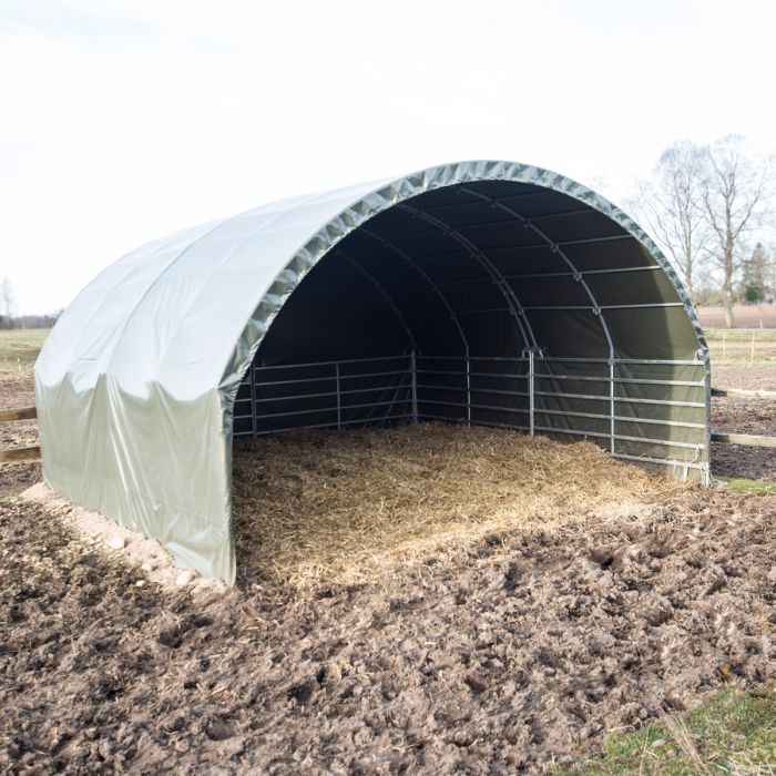 Windschutz 6 x 6 m inkl. 6 Weidepanels mit U-förmigen Füßen