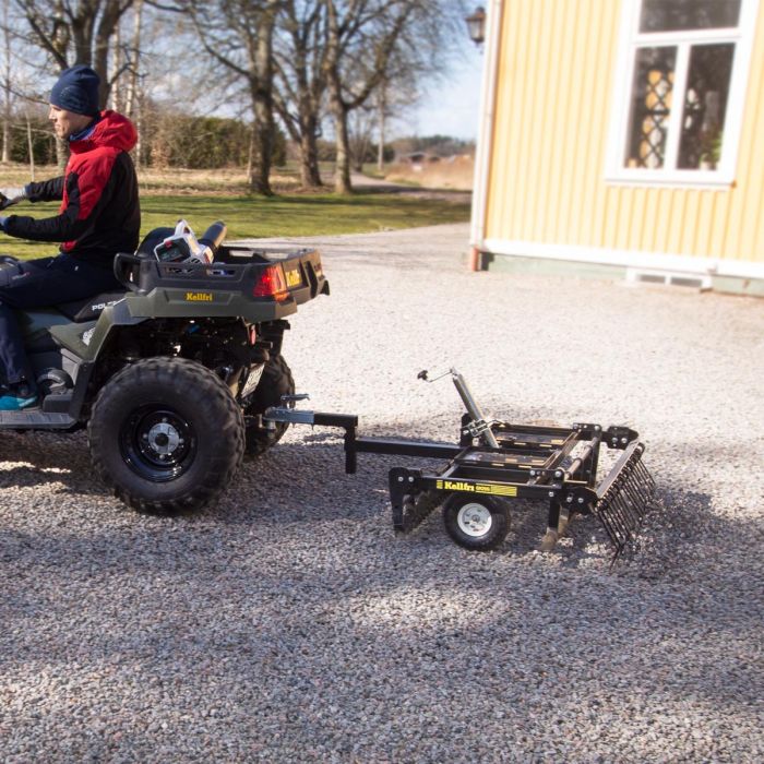 Quad-Hofegge mit einstellbarem Fahrwerk und Zugvorrichtung