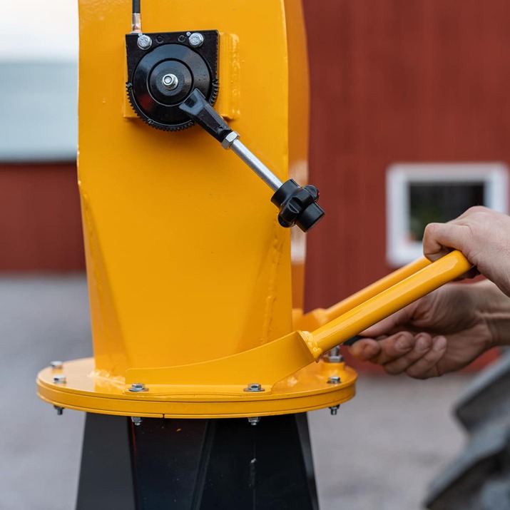 Häcksler 150, mit Antistress hydraulische Zuführung