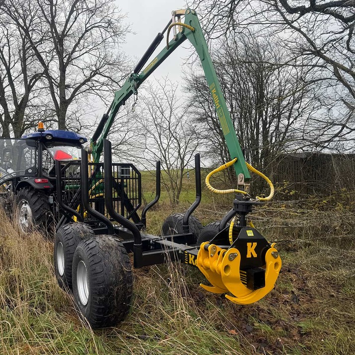 Reisiggreifer inkl. Hydraulikschlauch und Schrauben