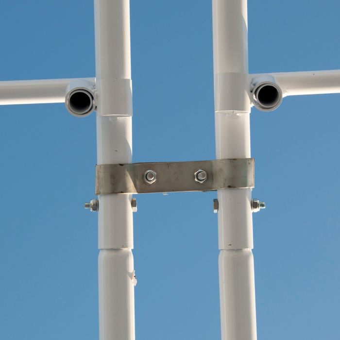 Windschutz 6 x 6 m inkl. 6 Weidepanels mit U-förmigen Füßen