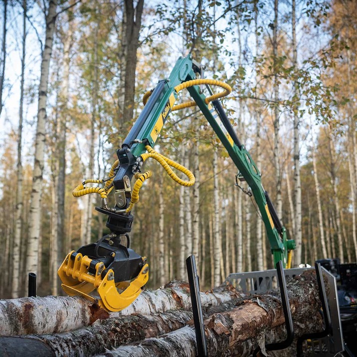 Forstanhänger Quad 3 Tonnen, mit 4,2 m Kran