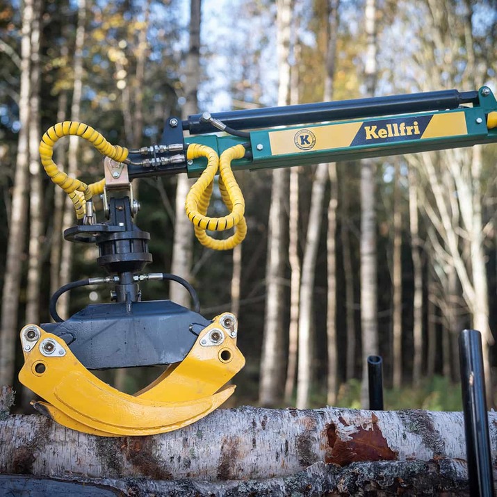 Forstanhänger Quad 3 Tonnen, mit 4,2 m Kran