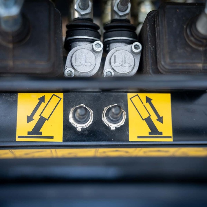 Forstanhänger Quad 3 Tonnen, mit 4,2 m Kran