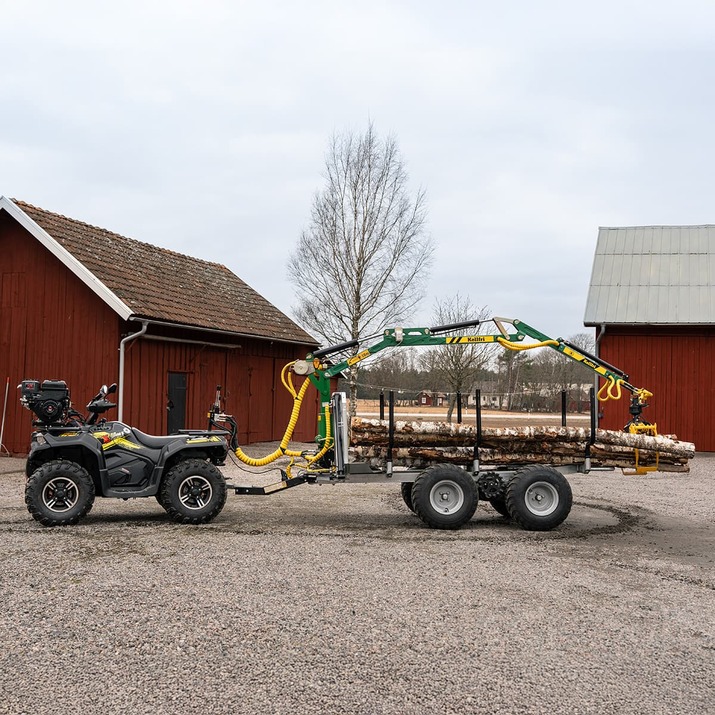 Forstanhänger Quad 3 Tonnen, mit 4,2 m Kran