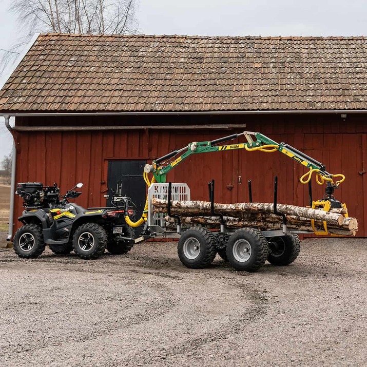 Forstanhänger Quad 3 Tonnen, mit 4,2 m Kran