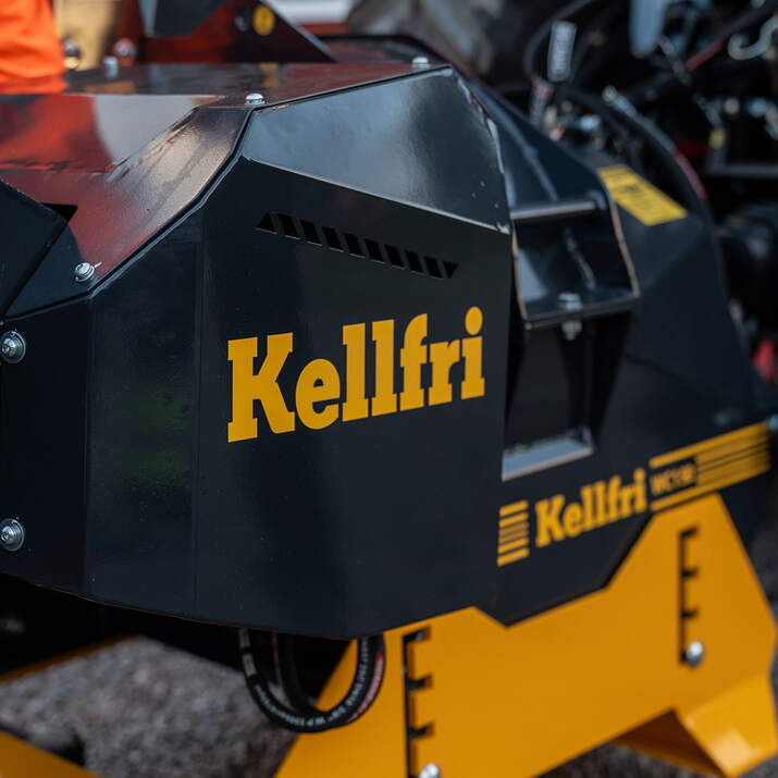 Häcksler 150, mit Antistress hydraulische Zuführung