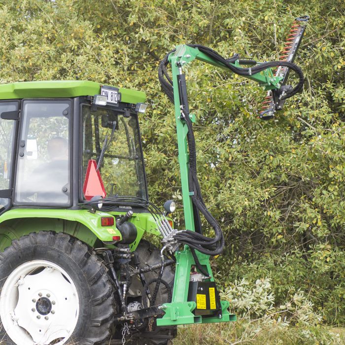 Heckenschneider mit Doppelpumpe für Dreipunkt-Kraftheber