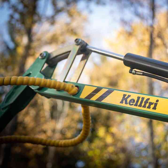 Forstanhänger Quad 3 Tonnen, mit 4,2 m Kran