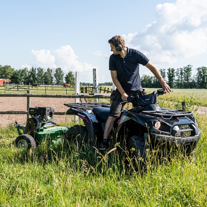 Quad-Mulcher mit Klappe, 1,2 m, 15 PS