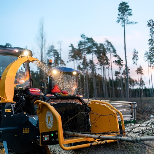 Häcksler 150, mit hydraulische Zuführung