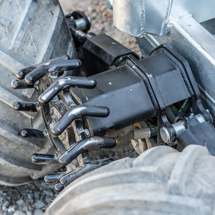 Forstanhänger Quad 3 Tonnen, mit 4,2 m Kran