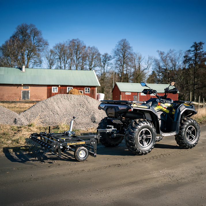 Quad-Hofegge mit einstellbarem Fahrwerk und Zugvorrichtung