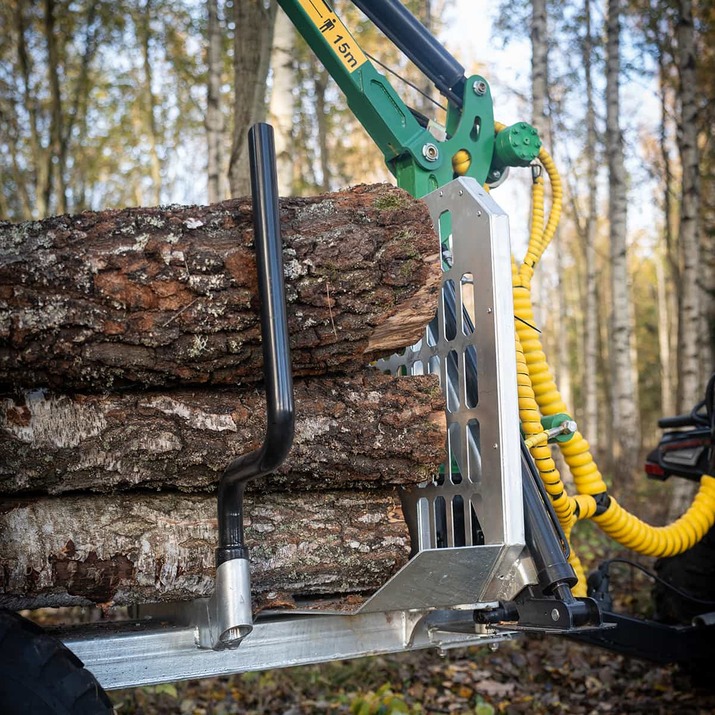 Forstanhänger Quad 3 Tonnen, mit 4,2 m Kran