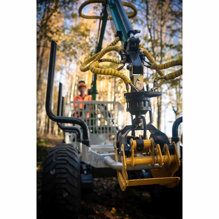 Forstanhänger Quad 3 Tonnen, mit 4,2 m Kran