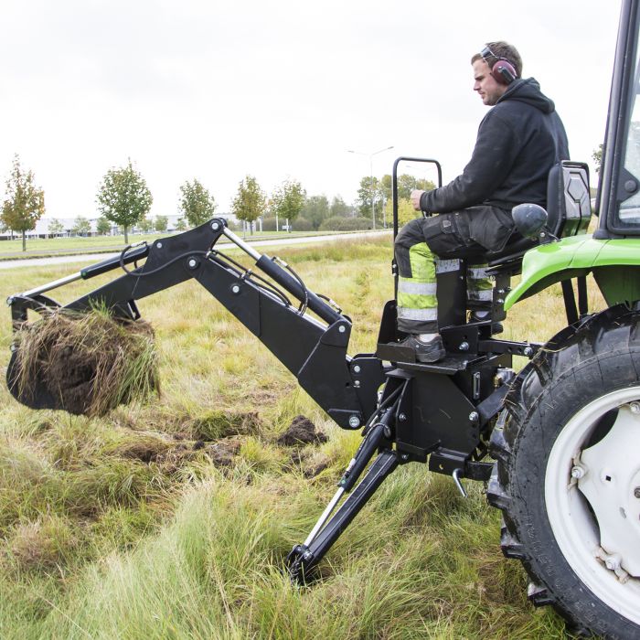 Anbaubagger für Traktoren 25- 50 PS