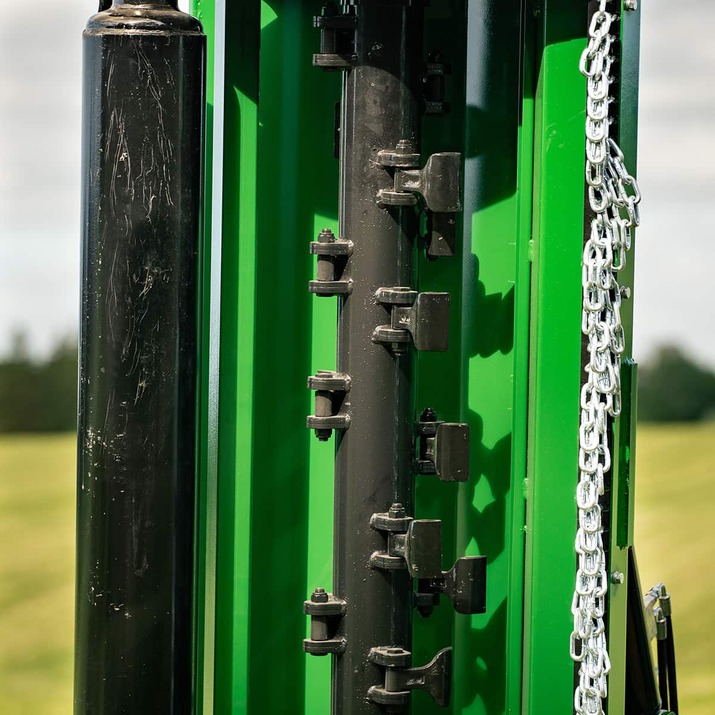Böschungsmulcher W 2,2 m