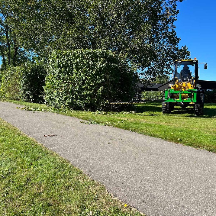 Heckenschneider für Frontlader mit Bolzen Euro