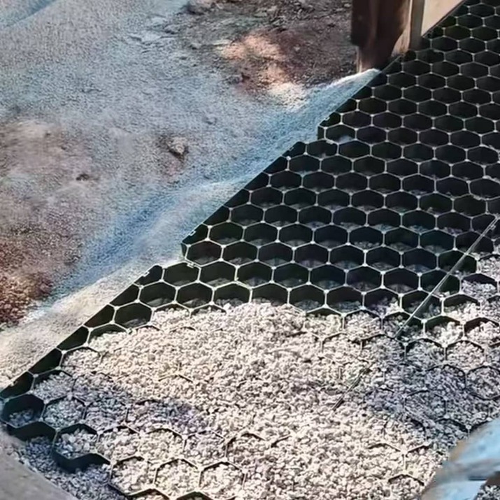 Kunststoffmatte zur Bodenbefestigung 1 m²