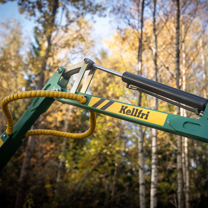 Forstanhänger Quad 3 Tonnen, mit 4,2 m Kran