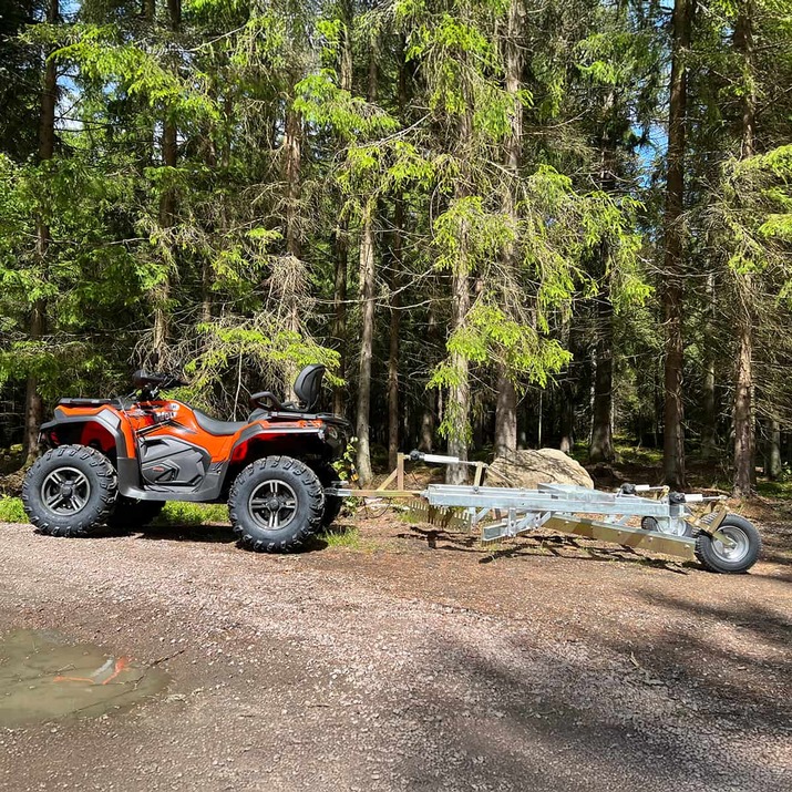 Planierschleppe Quad mit 3 Schneiden und elektrischer Höhenverstellfunktion